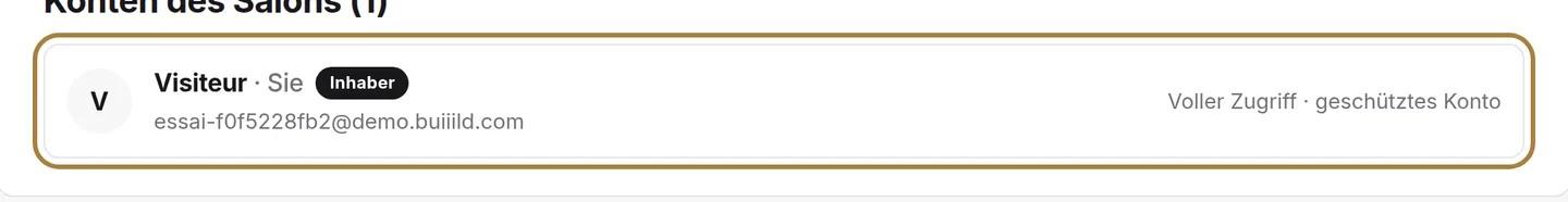 Ein Konto pro Person: Name, E-Mail und Rolle.