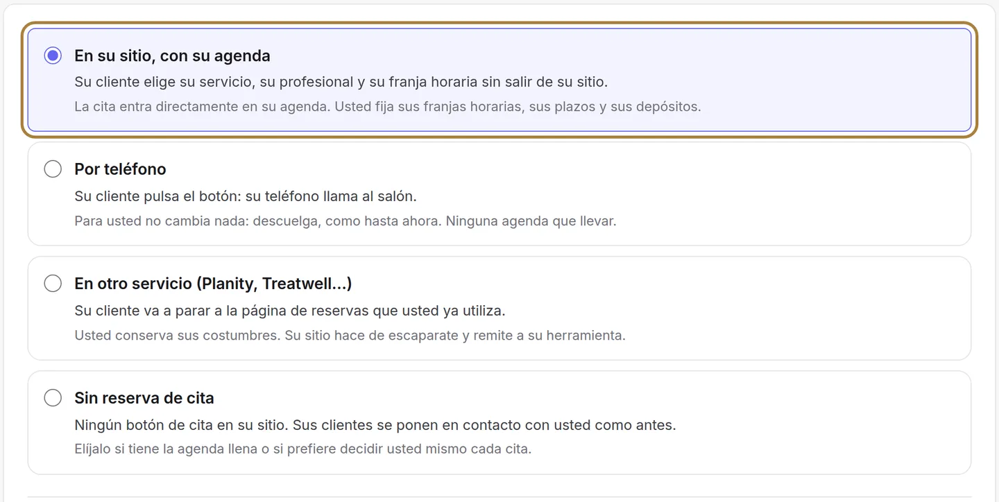 En su sitio, con su agenda.