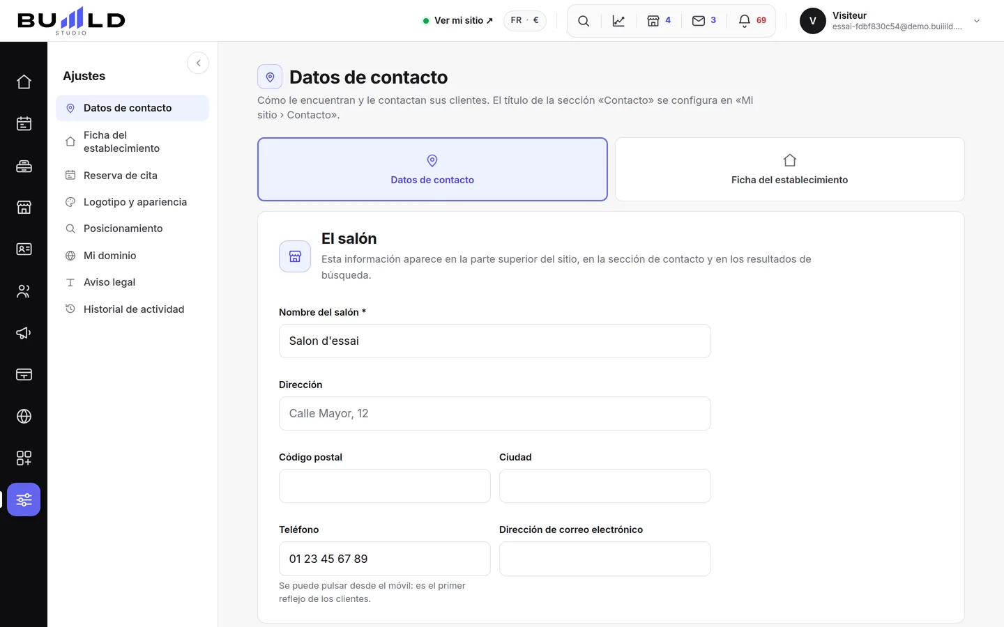 Sus datos de contacto.