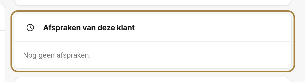 Haar afspraken, zowel komende als verstreken, met status en prijs.
